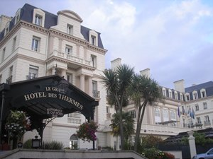 Grand Hotel des Thermes — вход